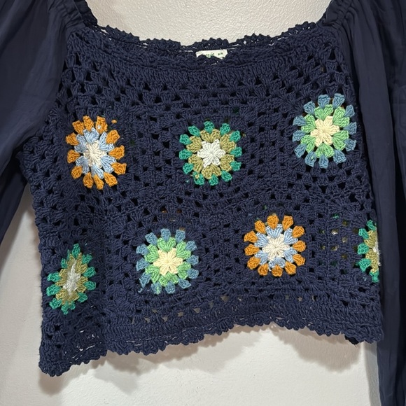 NWT Cottagecore Crochet Floral Long Puff Sleeve Top size Medium - Picture 3 of 8